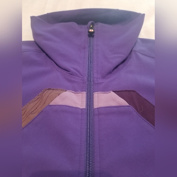 Lululemon In Stride Origami Jacket Size 8 Purple - Picture 2 of 4